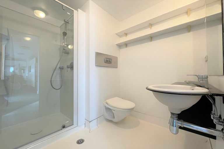 Photo of property in St Pauls Apartments, 75/43u Mulgrave Street, Thorndon, Wellington, 6011