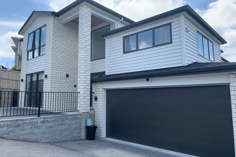 Photo of property in 52 Golden Morning Drive, Albany Heights, Auckland, 0632