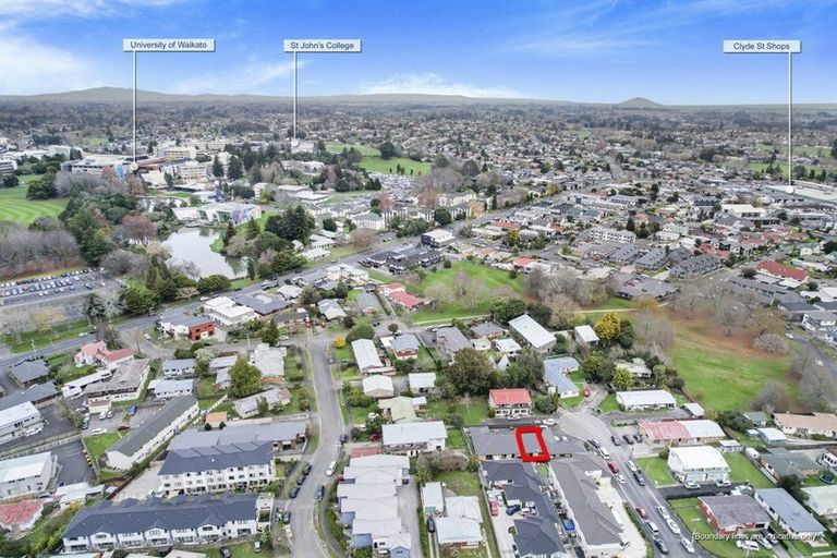 Photo of property in 3u2 June Place, Hamilton East, Hamilton, 3216