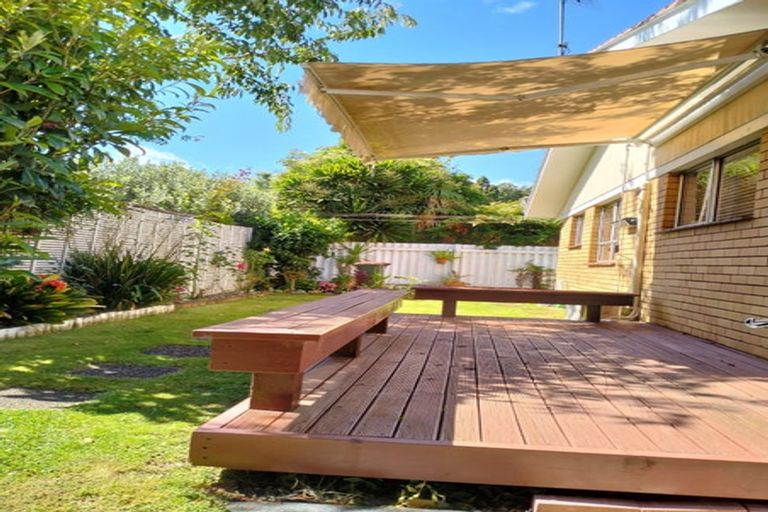 Photo of property in 16a Manse Road, Pahurehure, Papakura, 2113