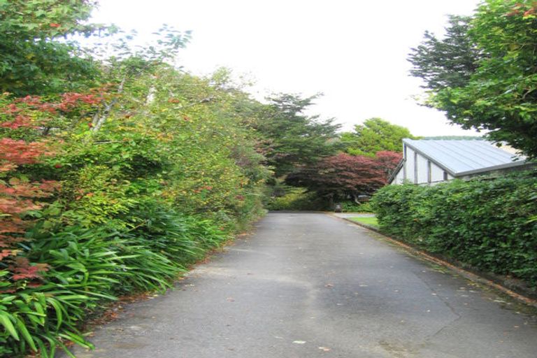 Photo of property in 10 Freemans Way, Pinehaven, Upper Hutt, 5019