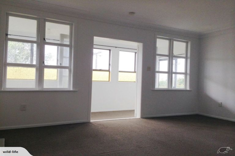 Photo of property in 2 Nield Road, Manurewa, Auckland, 2102