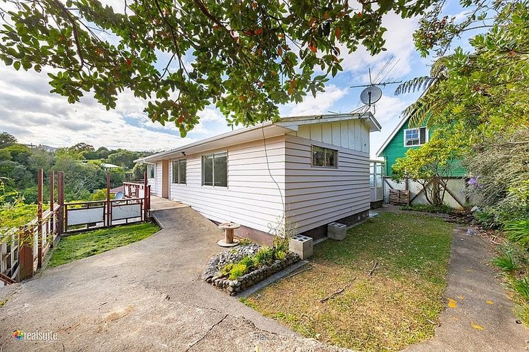 Photo of property in 20 Wilfred Street, Tawa, Wellington, 5028