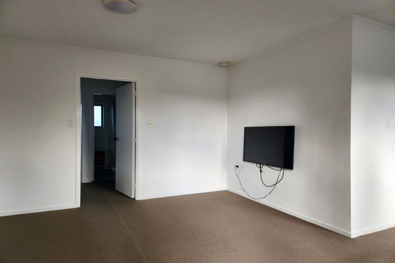 Photo of property in 2/68 Great South Road, Papakura, 2110