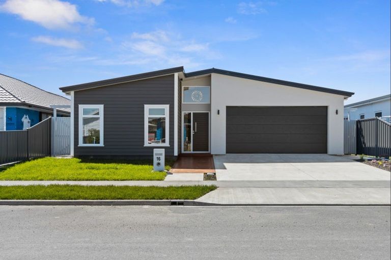 Photo of property in 16 Ruapehu Road, Poraiti, Napier, 4112