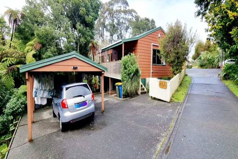 Photo of property in 41a Cyclarama Crescent, Massey, Auckland, 0614