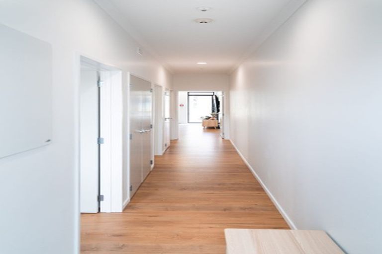 Photo of property in 211 Hobsonville Road, Hobsonville, Auckland, 0618