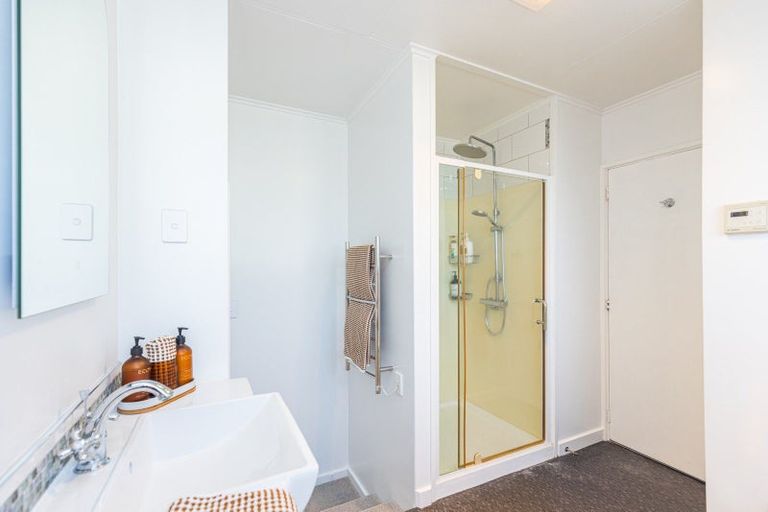 Photo of property in 56 Great North Road, Saint Johns Hill, Whanganui, 4500