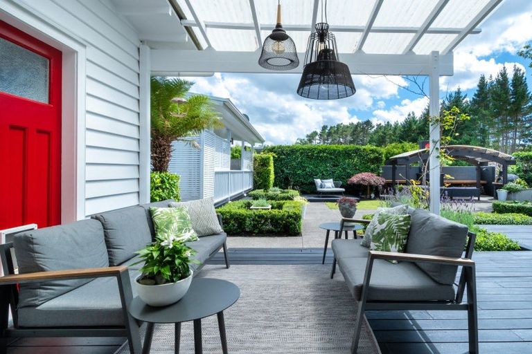 Photo of property in 102 Matua Road, Huapai, Kumeu, 0810