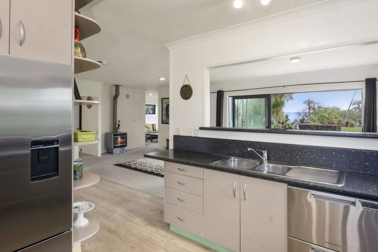 Photo of property in 10a Cooper Avenue, Holdens Bay, Rotorua, 3010