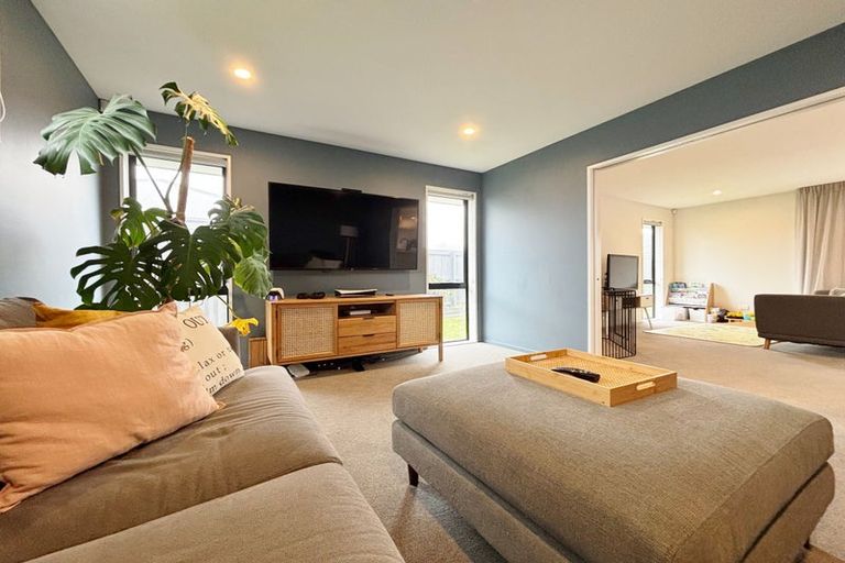 Photo of property in 17 Fairbairn Road, Rolleston, 7614