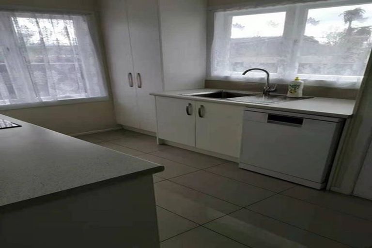 Photo of property in 1/38 Edwards Avenue, Henderson, Auckland, 0610