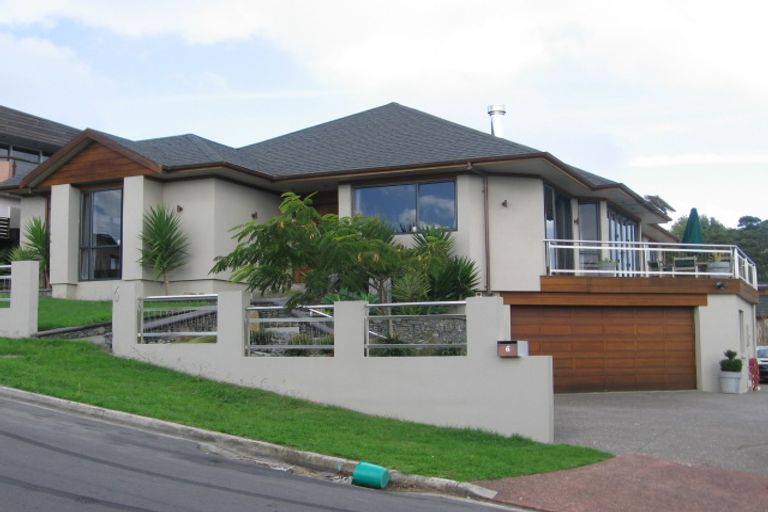 Photo of property in 6 Chamari Close, Titirangi, Auckland, 0604