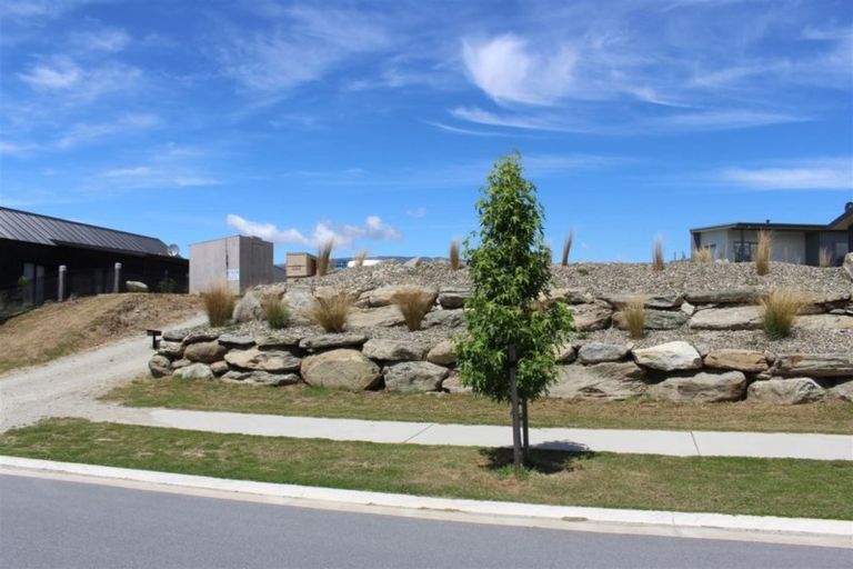 Photo of property in 68 Infinity Drive, Wanaka, 9305