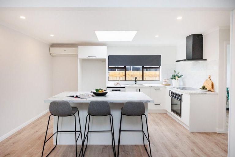 Photo of property in 6 Belvedere Crescent, Takaro, Palmerston North, 4412