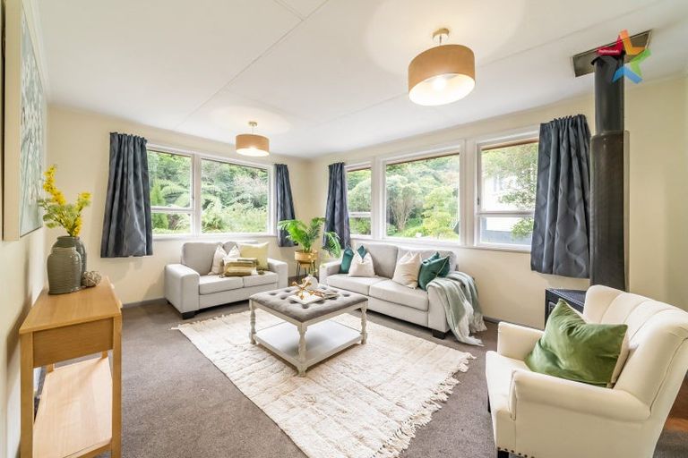 Photo of property in 6 Tobruk Street, Karori, Wellington, 6012