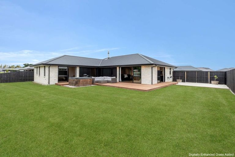 Photo of property in 2 Hunter Lane, Amberley, 7410