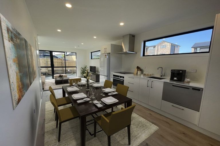 Photo of property in 1/63 Taikata Road, Te Atatu Peninsula, Auckland, 0610