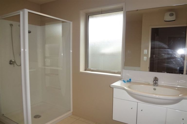 Photo of property in 6 Len Hale Place, Parklands, Christchurch, 8083