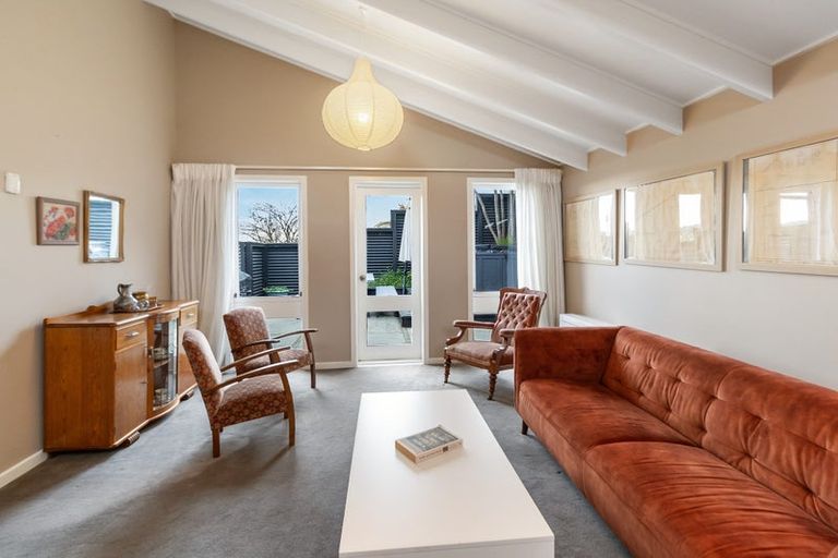 Photo of property in 82 Douglas Street, Highfield, Timaru, 7910