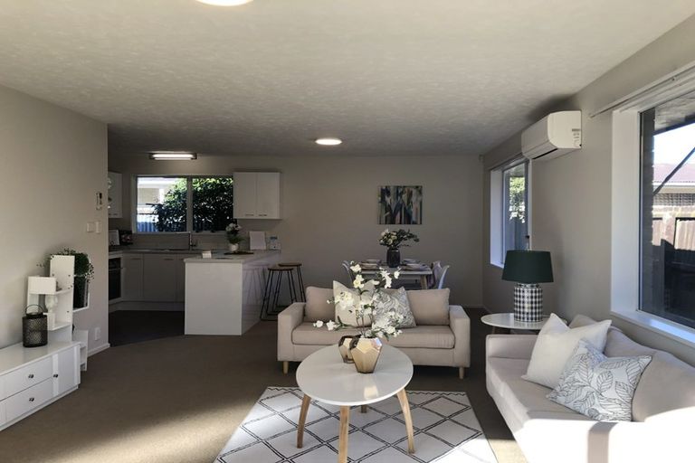 Photo of property in 3/42 Division Street, Riccarton, Christchurch, 8041