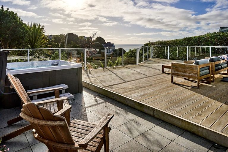 Photo of property in 6 Pa Road, Pukerua Bay, 5026