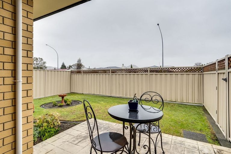 Photo of property in 142a Gloucester Street, Taradale, Napier, 4112