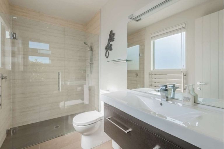 Photo of property in 13 Coromandel Street, Wanaka, 9305