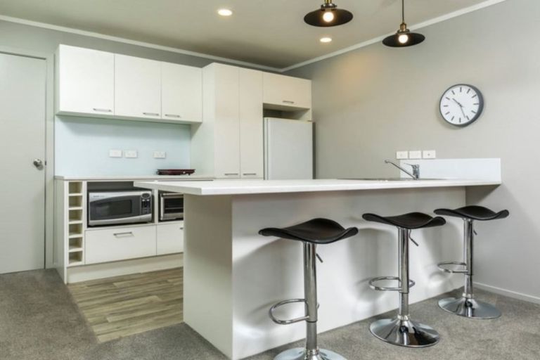 Photo of property in 1/744 Te Atatu Road, Te Atatu Peninsula, Auckland, 0610