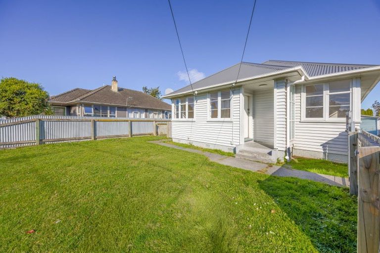 Photo of property in 20 Palmerston Road, Havelock North, 4130