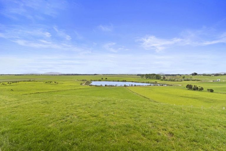 Photo of property in 1/757 Tuhikaramea Road, Ngahinapouri, Hamilton, 3290