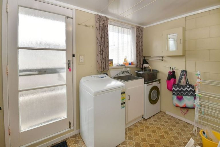 Photo of property in 1/486 Hibiscus Coast Highway, Orewa, 0931