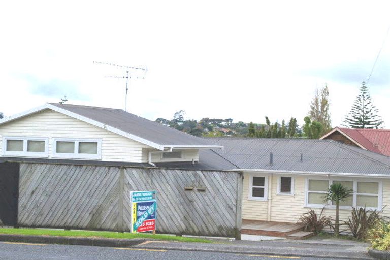 Photo of property in 2/51 Union Road, Howick, Auckland, 2014