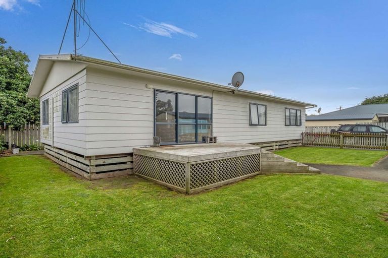 Photo of property in 49a Thatcher Street, Castlecliff, Whanganui, 4501