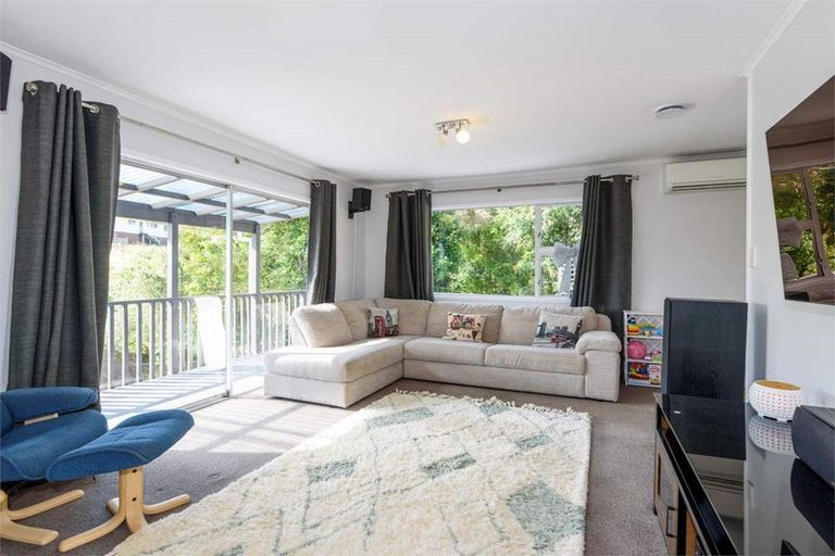 Photo of property in 57 Redwood Drive, Massey, Auckland, 0614