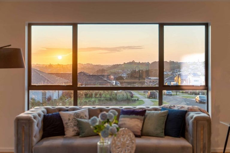 Photo of property in 116 Lisle Farm Drive, Pukekohe, 2120