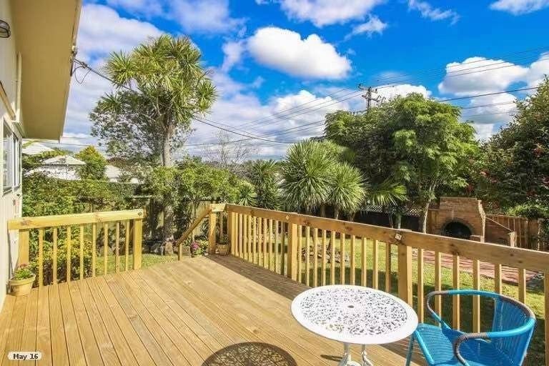 Photo of property in 1/47 Moire Road, Massey, Auckland, 0614