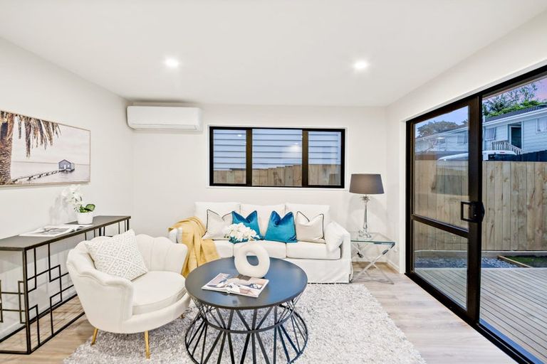 Photo of property in 8b Butterworth Drive, Glendene, Auckland, 0602
