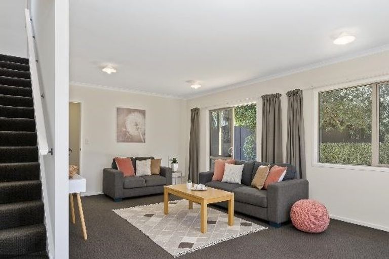 Photo of property in 34b Simpson Road, Papamoa Beach, Papamoa, 3118