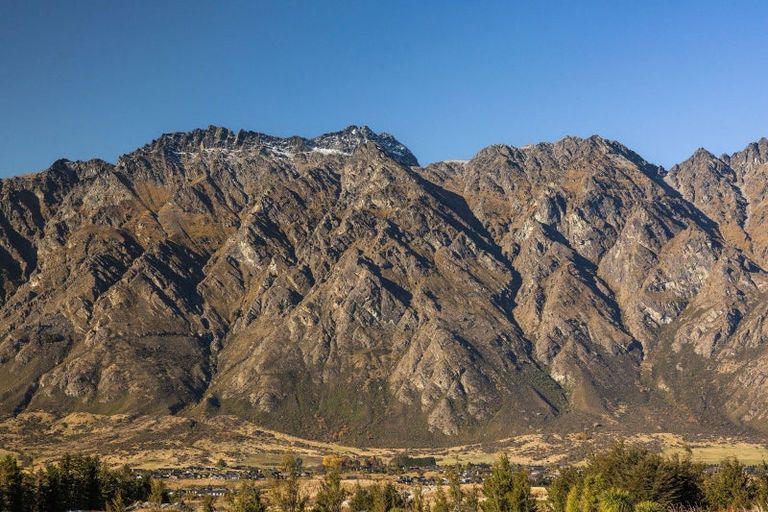 Photo of property in 4 Fairway Drive, Jacks Point, Queenstown, 9371