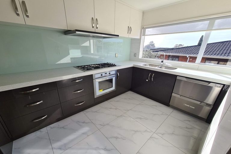 Photo of property in 29 Petrel Place, Massey, Auckland, 0614