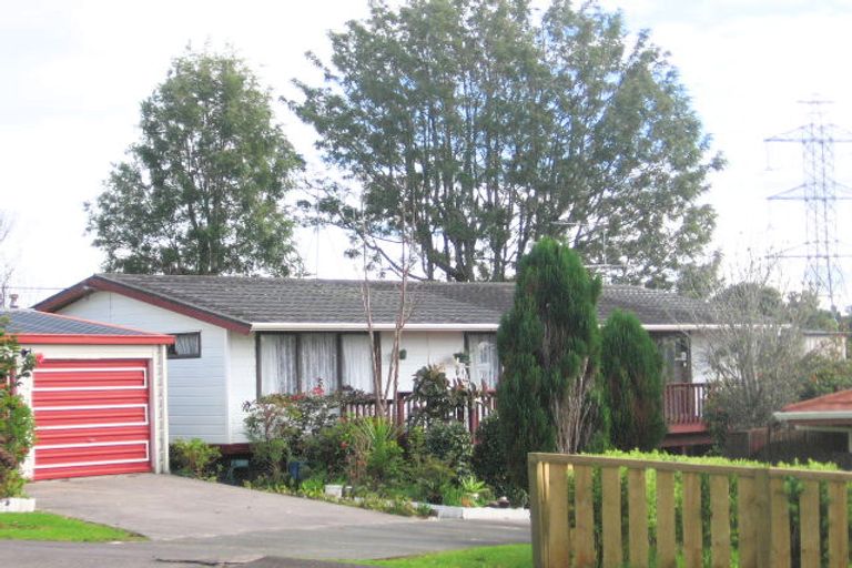 Photo of property in 55 Lincoln Park Avenue, Massey, Auckland, 0614