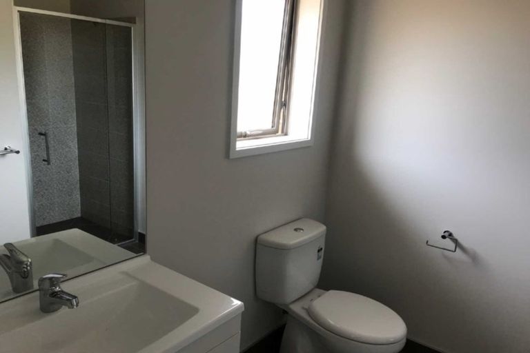 Photo of property in 15 Perla Road, Pukekohe, 2120