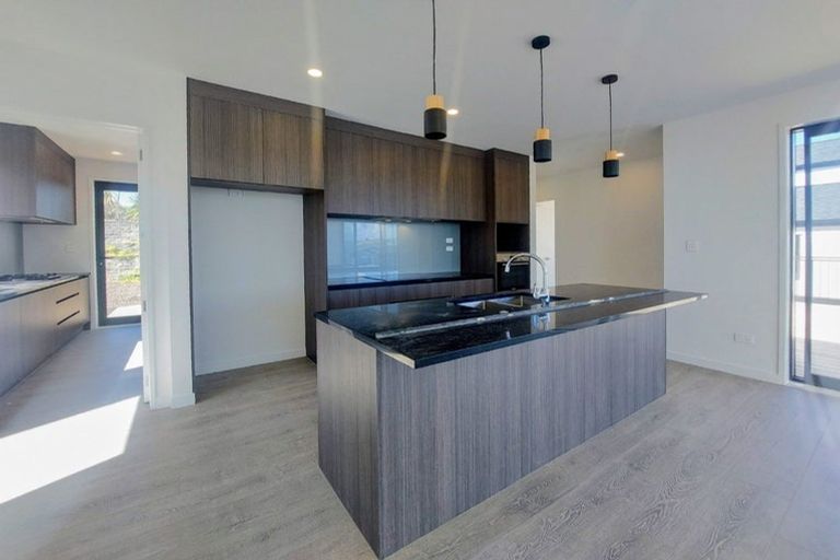 Photo of property in 20 Cavalli Road, Long Bay, Auckland, 0630