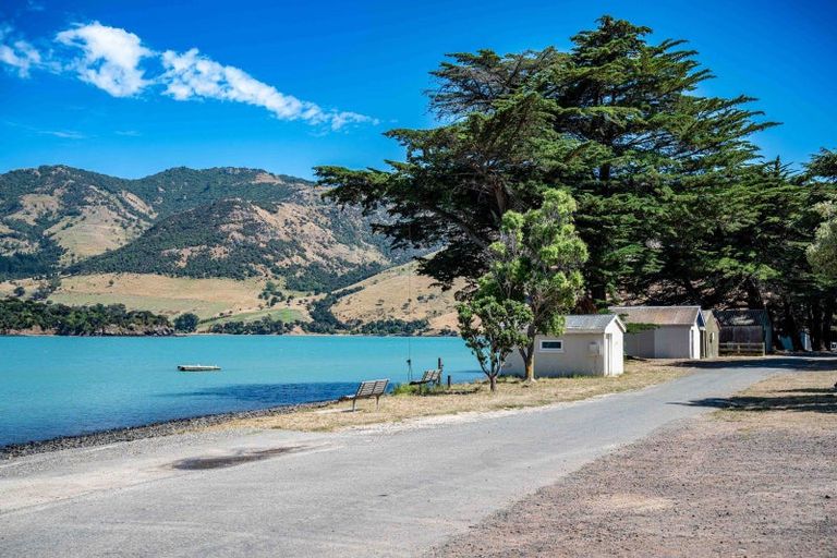 Photo of property in 118 Wharf Road, Pigeon Bay, 7583