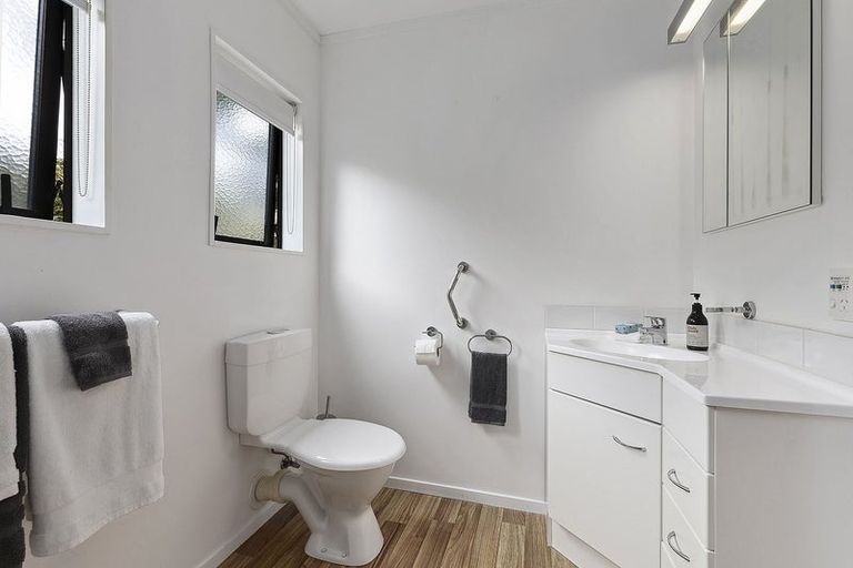 Photo of property in 108a Weka Street, Miramar, Wellington, 6022