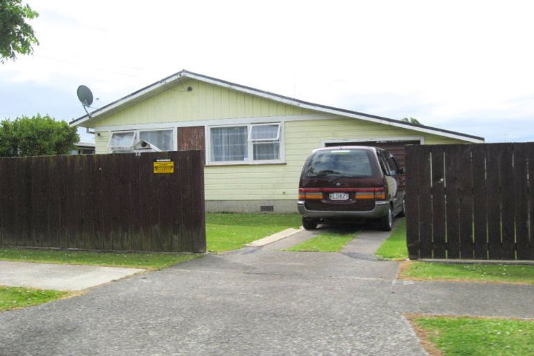 Photo of property in 16 Idlewild Avenue, Mangere, Auckland, 2022