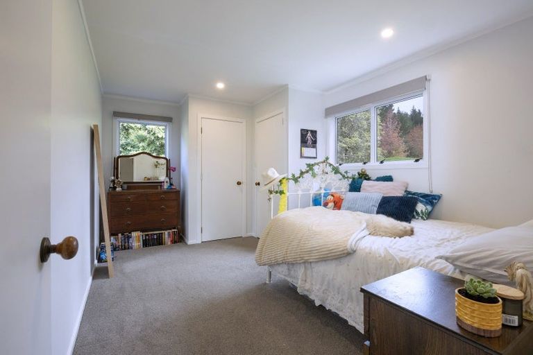 Photo of property in 293 Ararimu Valley Road, Helensville, Waimauku, 0882