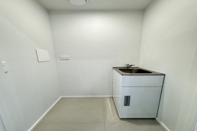 Photo of property in 1/64 Amyes Road, Hornby, Christchurch, 8042