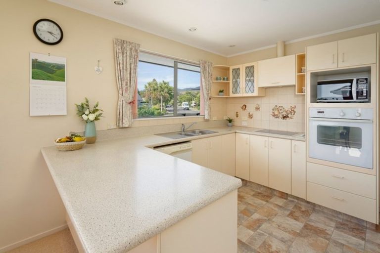 Photo of property in 32 Masefield Street, Stoke, Nelson, 7011